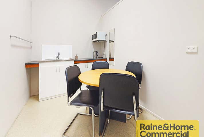 5/302 South Pine Road Brendale QLD 4500 - Image 4