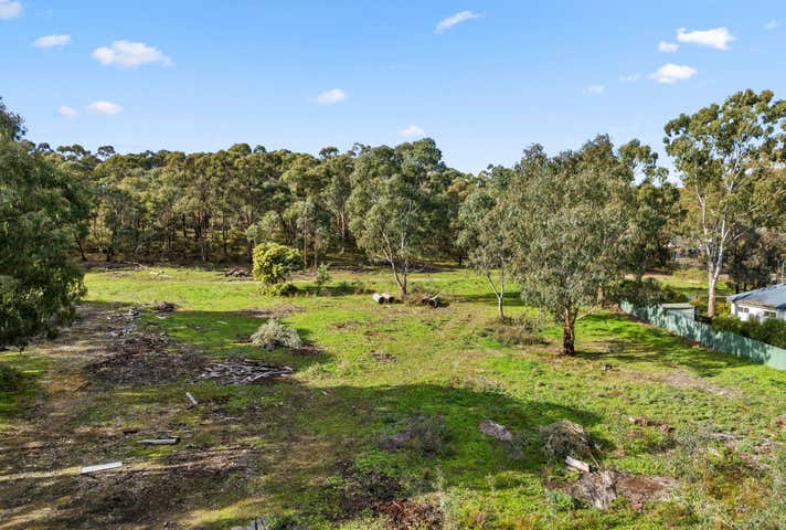 190-194 Retreat Road Spring Gully VIC 3550 - Image 13