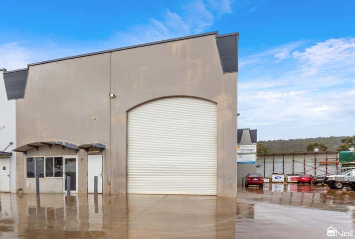 25 Keates Road Armadale WA 6112 - Image 2