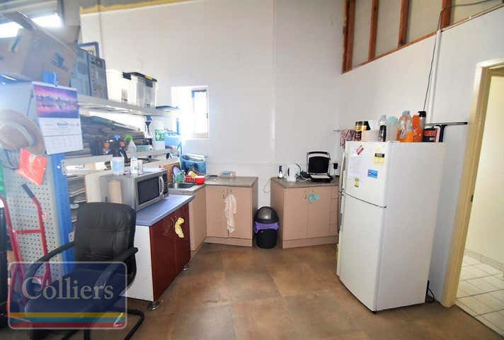 2/249 Dalrymple Road Garbutt QLD 4814 - Image 12
