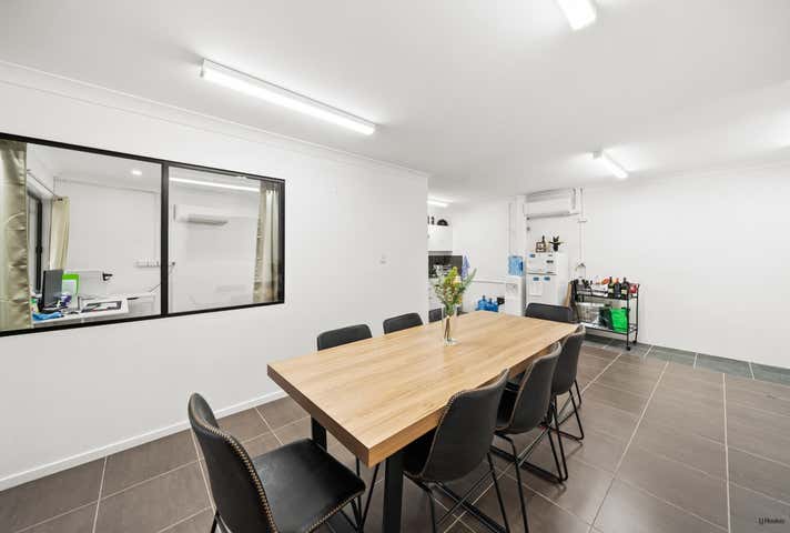1/4 Flagstone Drive Burleigh Heads QLD 4220 - Image 1