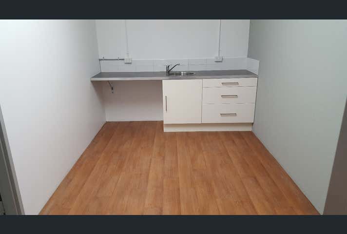 1/23 Christable Way Landsdale WA 6065 - Image 8