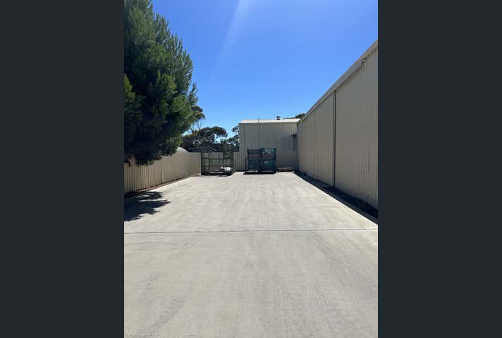 1-3 Emerald Street Murray Bridge SA 5253 - Image 8