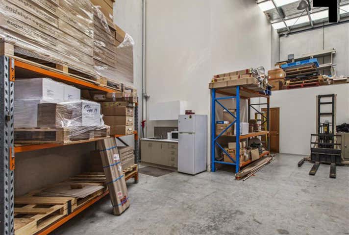 1/21 Lindon Court Tullamarine VIC 3043 - Image 5