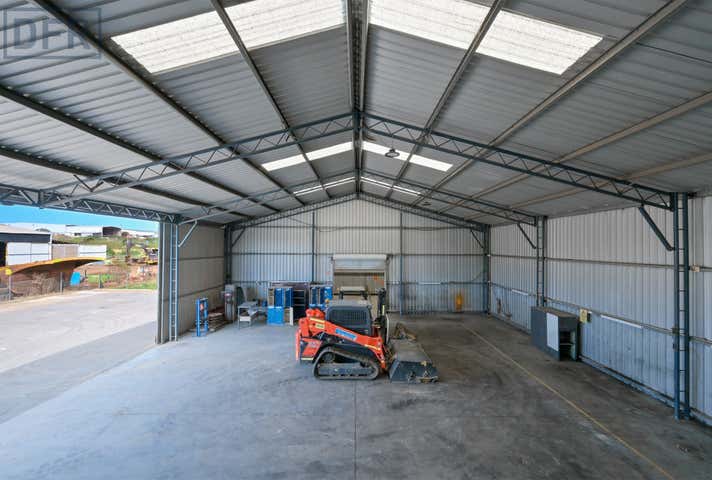 11 Winchester Road Bibra Lake WA 6163 - Image 21