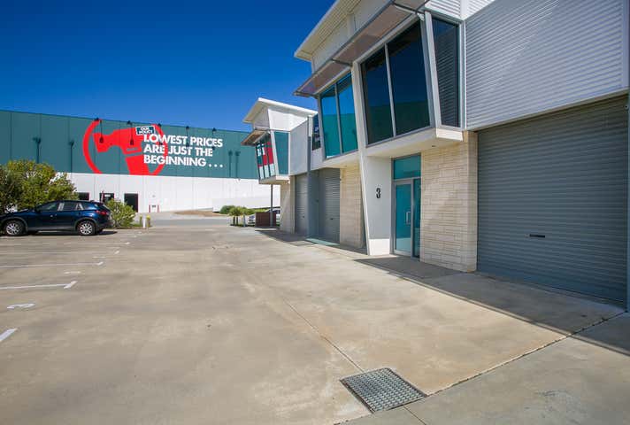 Unit 3, 9 Caloundra Rd Clarkson WA 6030 - Image 3