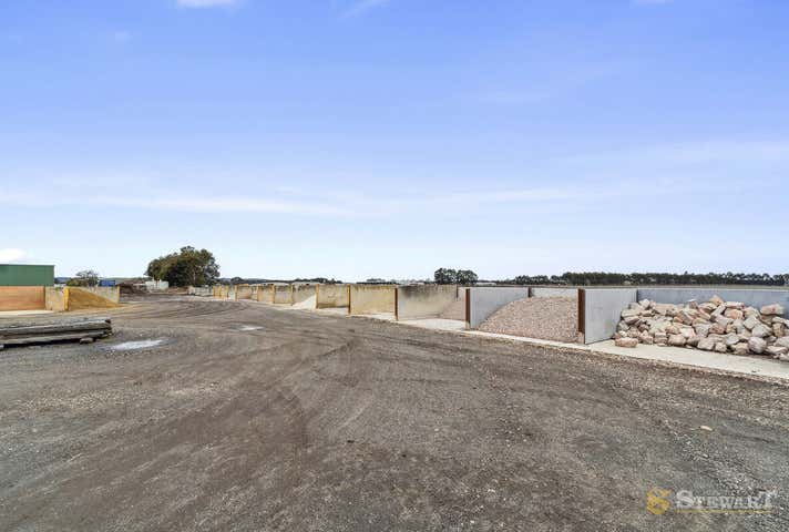 75 Rossmoyne Road Colac West VIC 3250 - Image 3