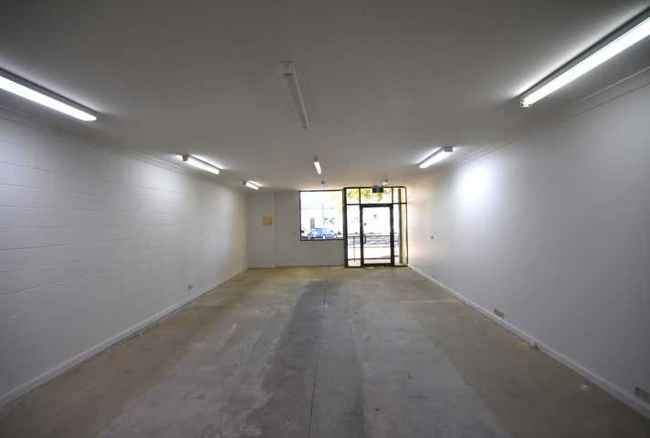 585a Macauley Street Albury NSW 2640 - Image 4