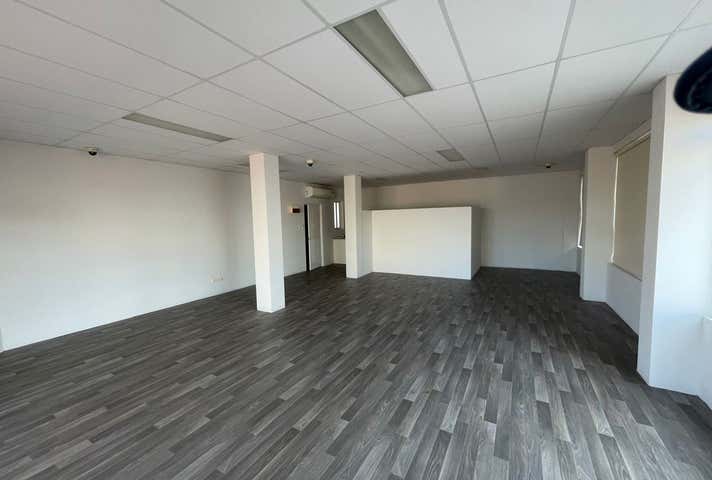 Unit 2, Unit 2, 253 Ocean Keys Boulevard Clarkson WA 6030 - Image 5