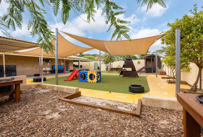 236 Fourth Street Wonthella WA 6530 - Image 18