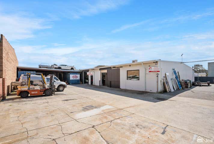 10 Tinga Place Kelmscott WA 6111 - Image 17