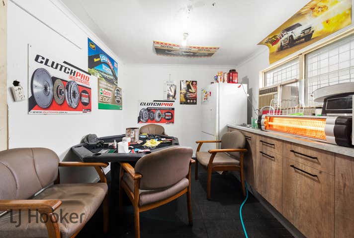 7 Barfield Crescent Edinburgh North SA 5113 - Image 11