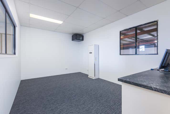 1/12 Brolo Court O'Connor WA 6163 - Image 3