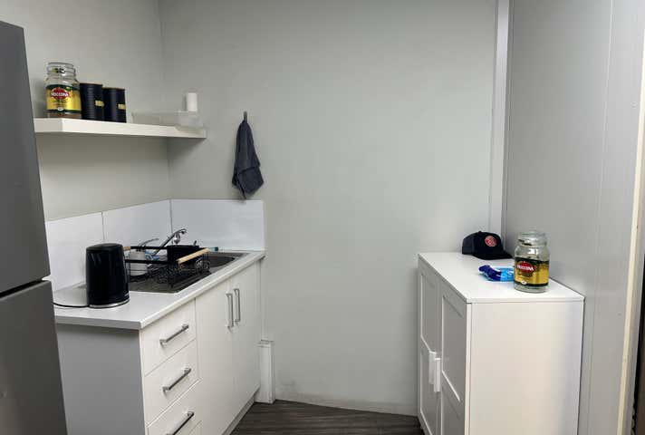 Unit 1, 4 Weedon Road Forrestdale WA 6112 - Image 11