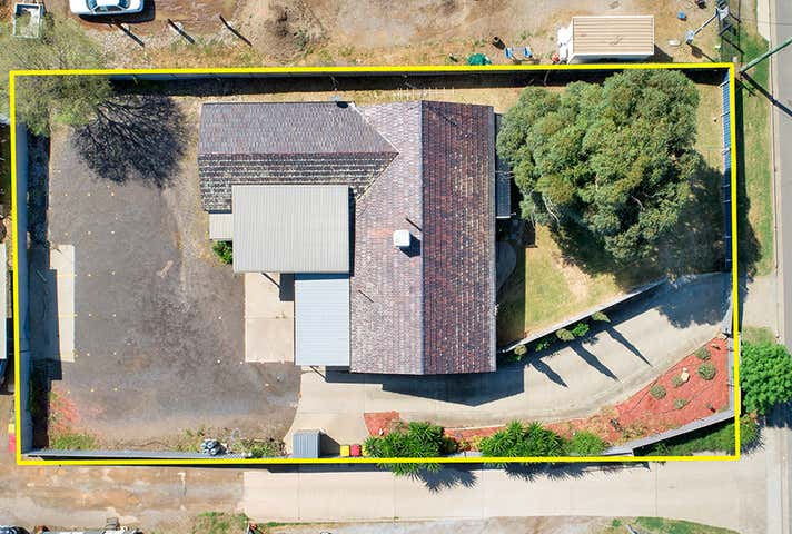 11 Dampier Street Tamworth NSW 2340 - Image 4