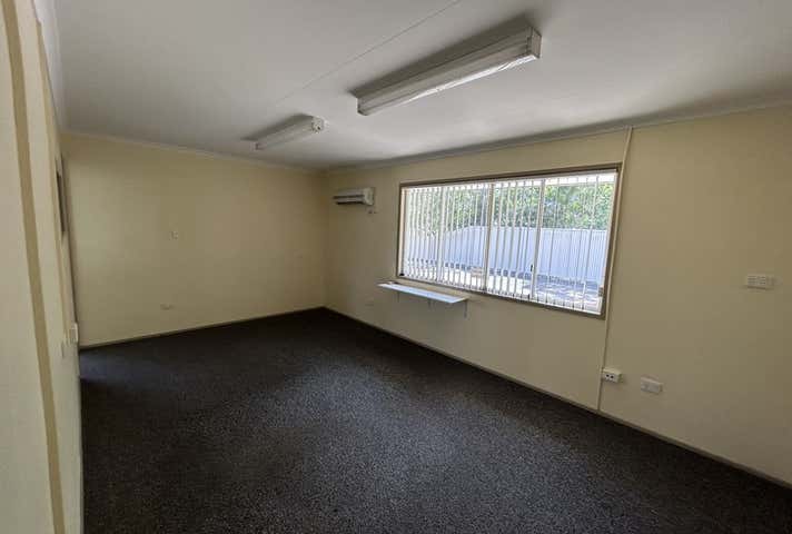 3 Booral Road Urangan QLD 4655 - Image 10