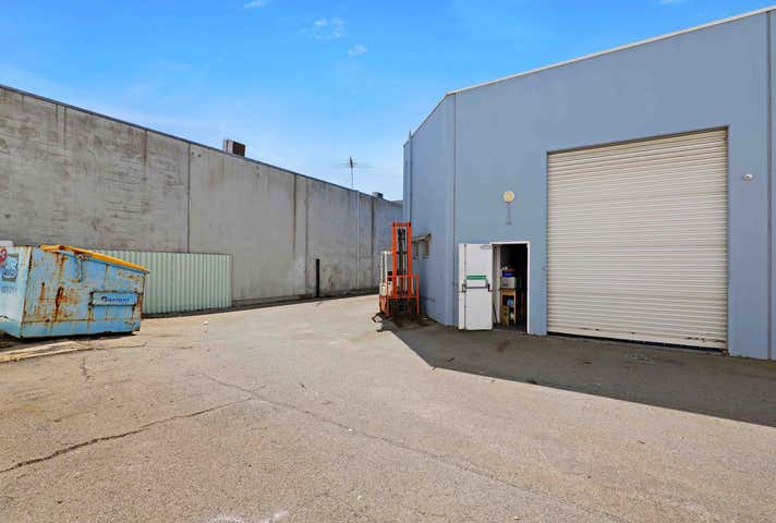 6/13-17 Sorbonne Crescent Canning Vale WA 6155 - Image 14