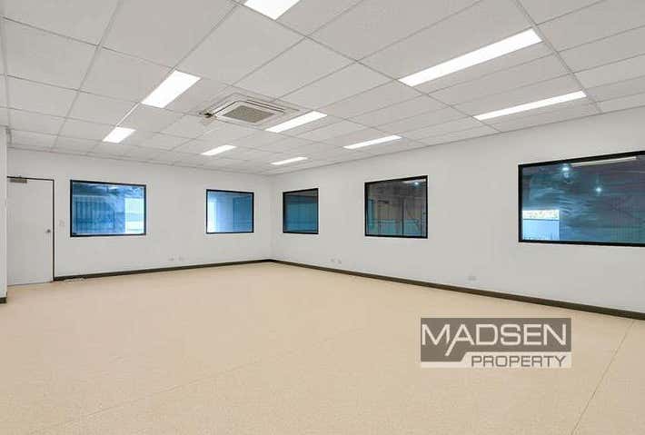 2 Stradbroke Street Heathwood QLD 4110 - Image 2