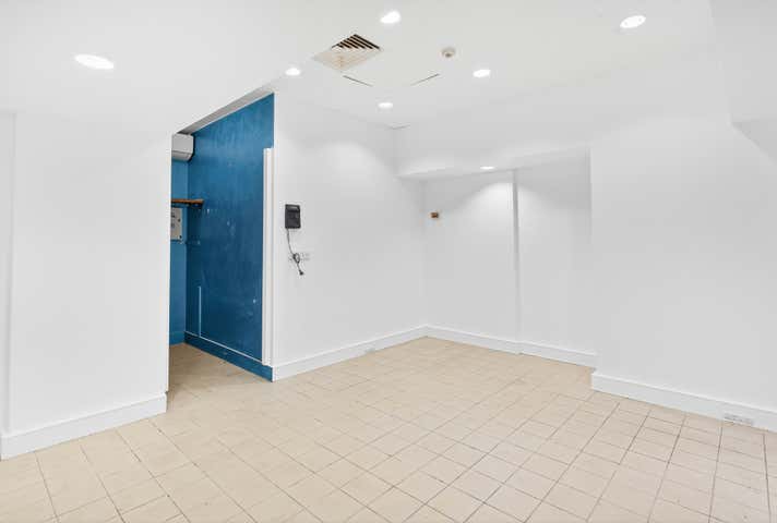 60/18-22 Orchid Avenue Surfers Paradise QLD 4217 - Image 1