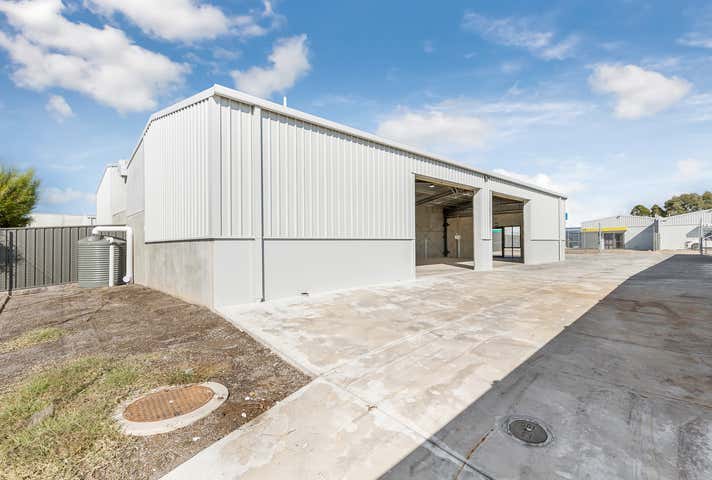 8/10 Matchett Drive East Bendigo VIC 3550 - Image 9