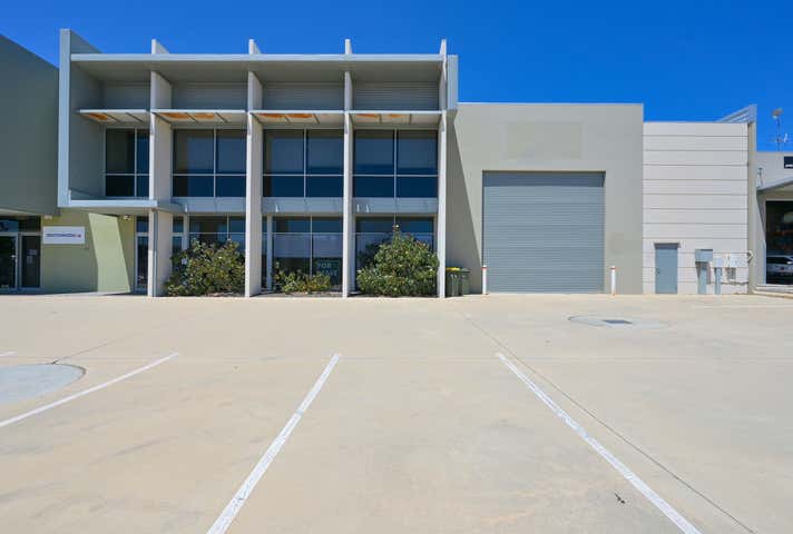 2/30 Discovery Drive Bibra Lake WA 6163 - Image 8