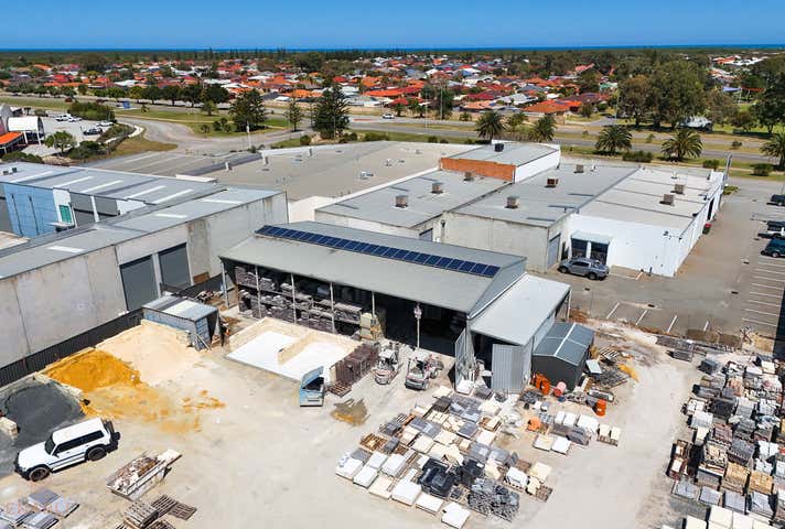 4 Dalloway Road Port Kennedy WA 6172 - Image 9