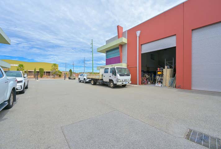 1/8 Hurley Street Canning Vale WA 6155 - Image 11