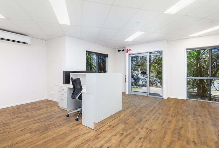 1/24 Southern Cross Circuit Urangan QLD 4655 - Image 3