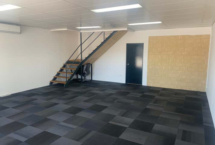 5 Furniss Road Darch WA 6065 - Image 2