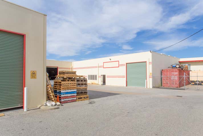 Unit 3, 133 Kelvin Road Maddington WA 6109 - Image 2