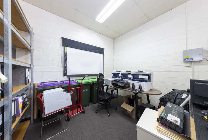 6 and 8, 92 Railway  Street South Altona VIC 3018 - Image 13