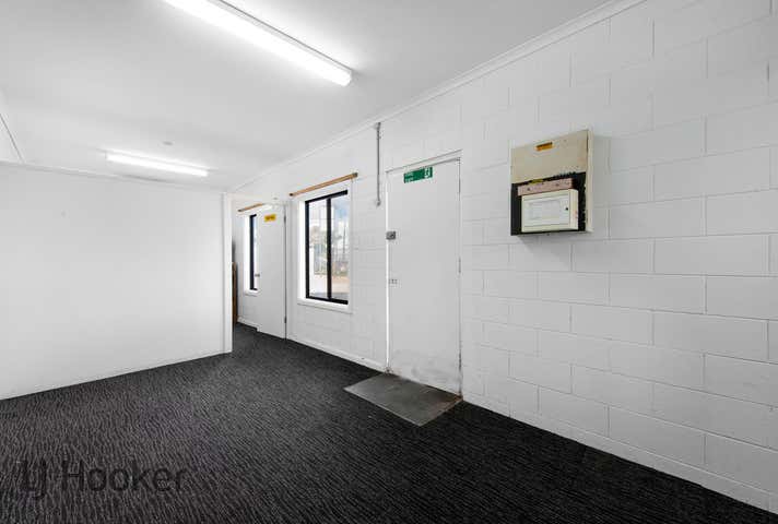 13 Bradpole Road Edinburgh North SA 5113 - Image 8