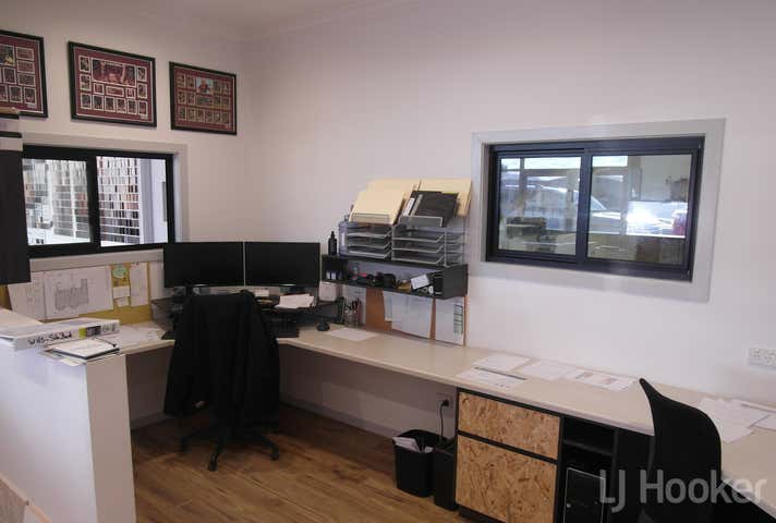 1/14 Endurance Avenue Queanbeyan East NSW 2620 - Image 12