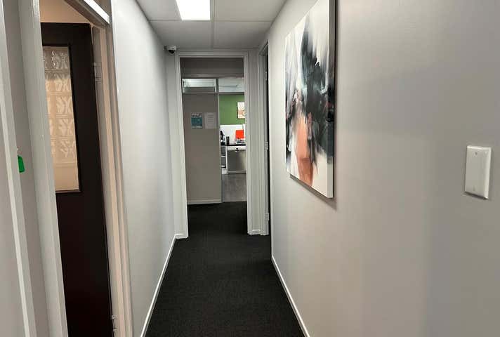 12 - 13, 92-94 Pease Street Manoora QLD 4870 - Image 10