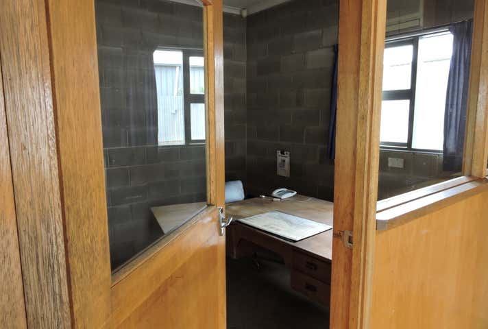 189 Adelaide Road Murray Bridge SA 5253 - Image 9