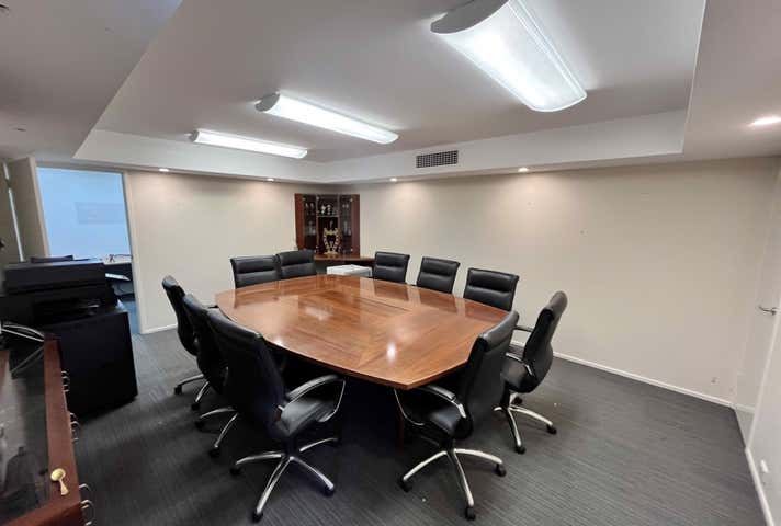 1 & 2/43 Olympic Circuit Southport QLD 4215 - Image 2