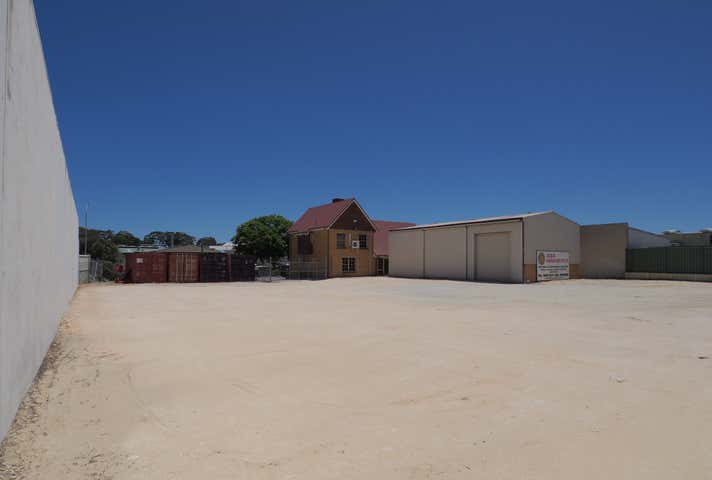 8 Action Place Wangara WA 6065 - Image 28
