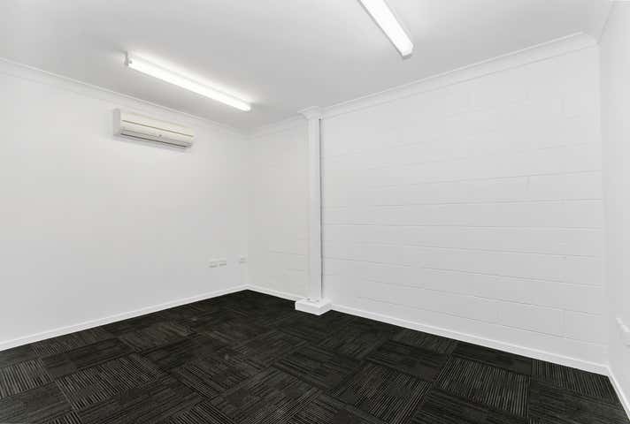 2/18 Somer Street Hyde Park QLD 4812 - Image 4