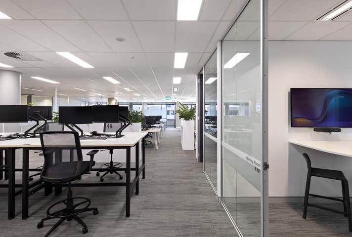 18 Honeysuckle Drive Newcastle NSW 2300 - Image 4