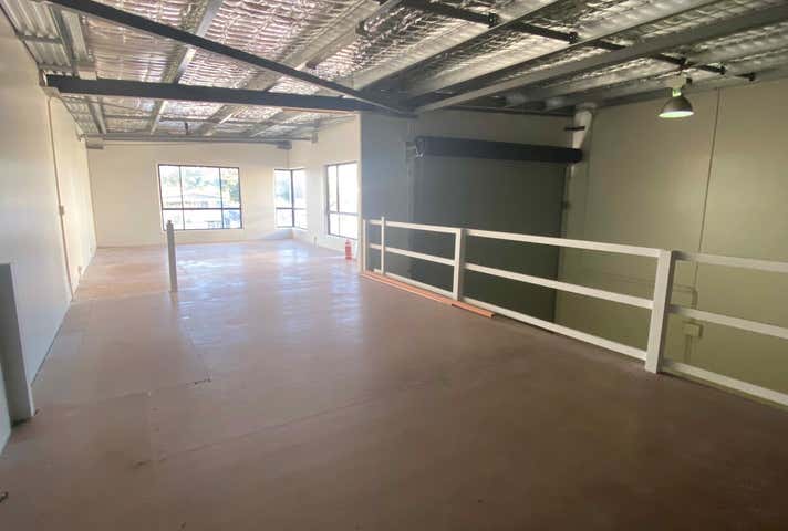 Unit 2, 40 Pacific Avenue Miami QLD 4220 - Image 4