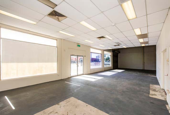 8A Stanhope Gardens Midvale WA 6056 - Image 2