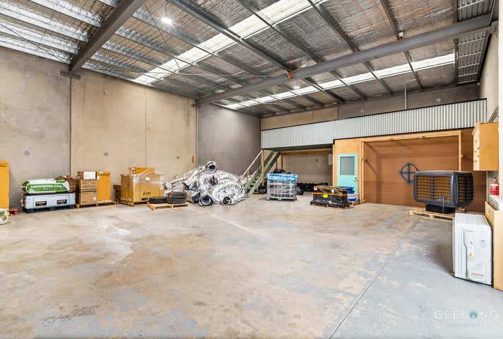 2/22 Apparel Close Breakwater VIC 3219 - Image 3