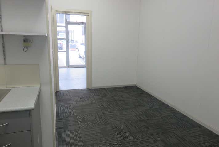 9/21 Barry Street Bayswater VIC 3153 - Image 9