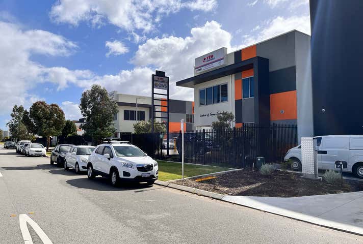 1/4 Focal Way Bayswater WA 6053 - Image 1