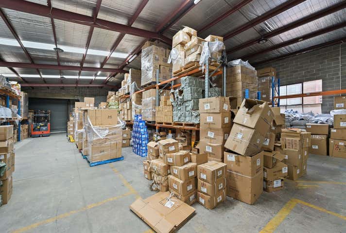 12 & 14 Ardena Court Bentleigh East VIC 3165 - Image 11