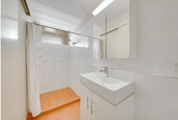 Camelot Motel, 19 Agnes Street South Gladstone QLD 4680 - Image 9