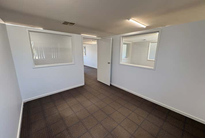 2 & 4/48 Conrad Place Lavington NSW 2641 - Image 3