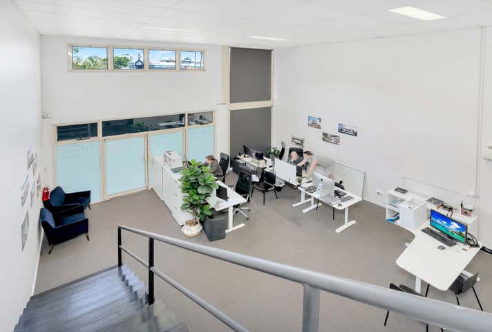 Unit 4 , 385 Oxley Drive Runaway Bay QLD 4216 - Image 5