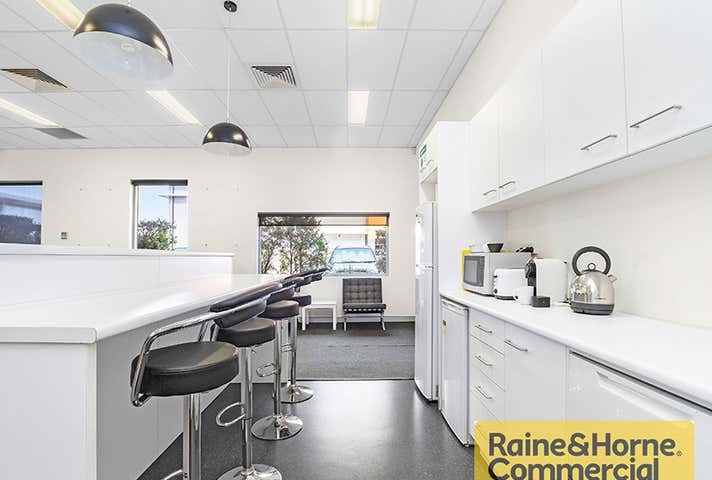 2/67 Depot Street Banyo QLD 4014 - Image 9