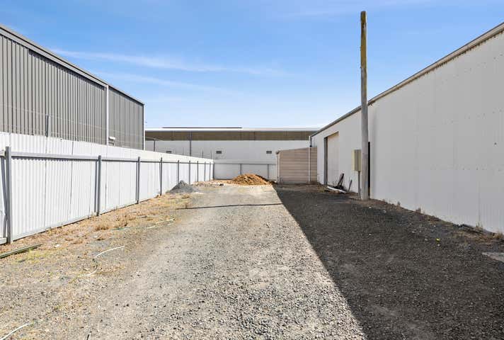 5 McGibbony Street East Ararat VIC 3377 - Image 6